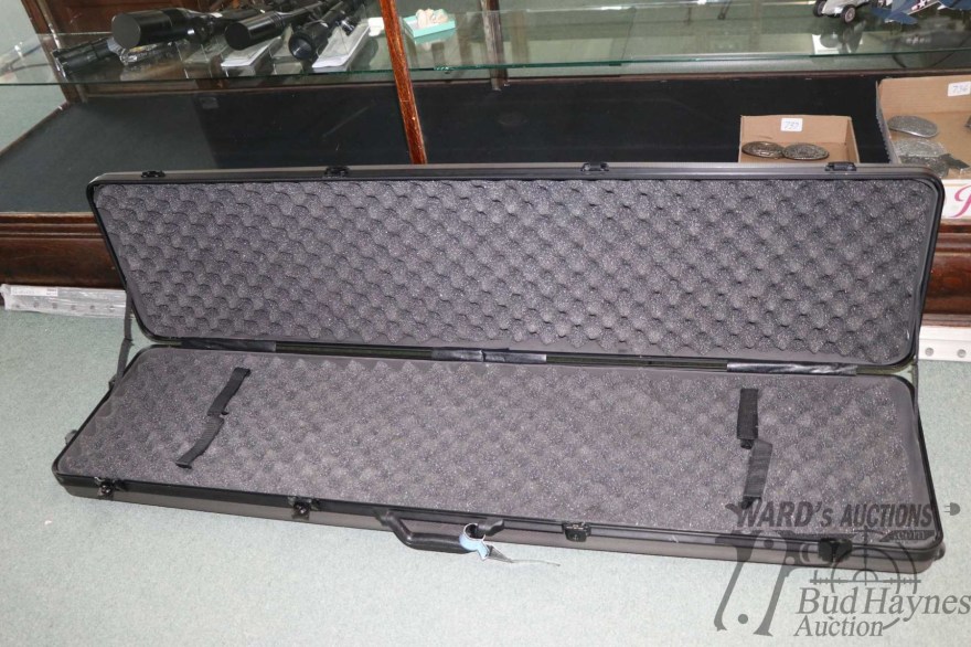 Picture of: ADG Sports foamed lined hard rifle case, note one latch is broken