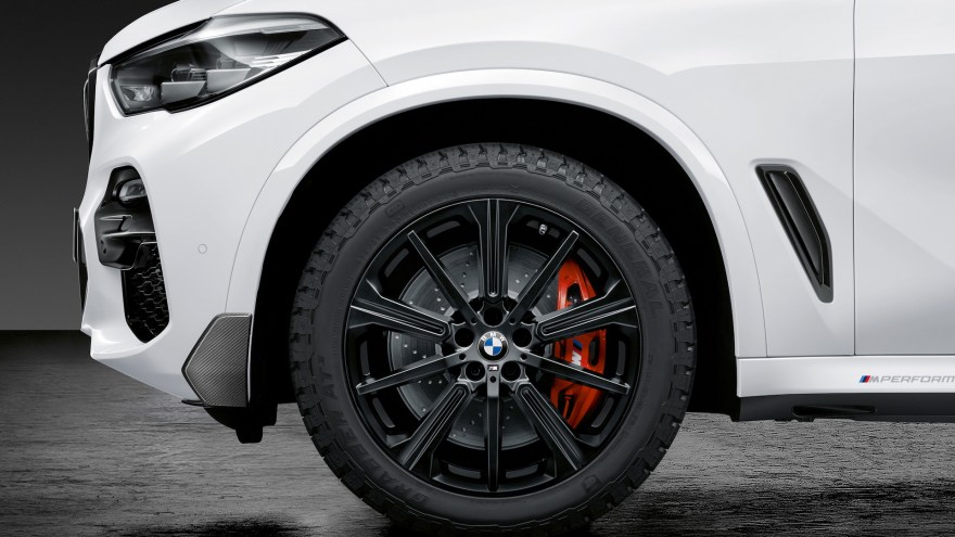 Picture of: BMW shows off M performance parts for  X
