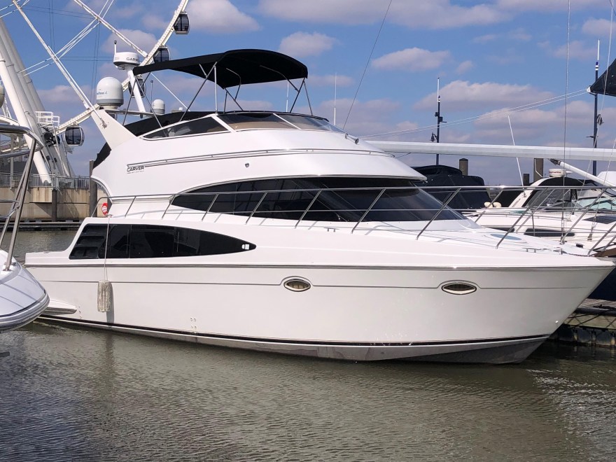 Picture of: Carver  Sport Sedan Motor Yacht for sale – YachtWorld