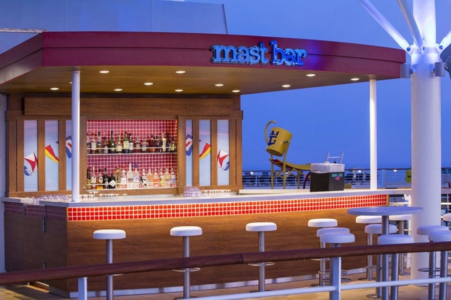 Picture of: Harmony of the Seas – Mast Bar