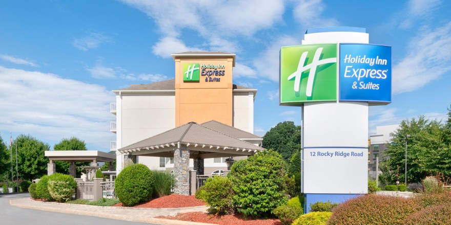 Picture of: Holiday Inn Express & Suites Asheville SW – Outlet Ctr Area IHG Hotel