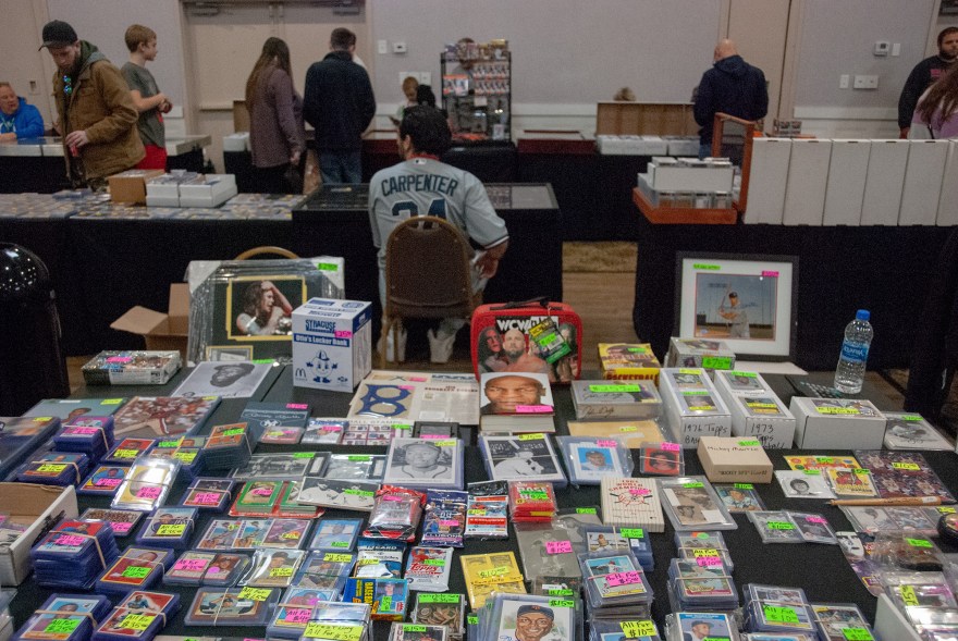 Picture of: Local collectors gather at Syracuse Sports Card and Memorabilia Show