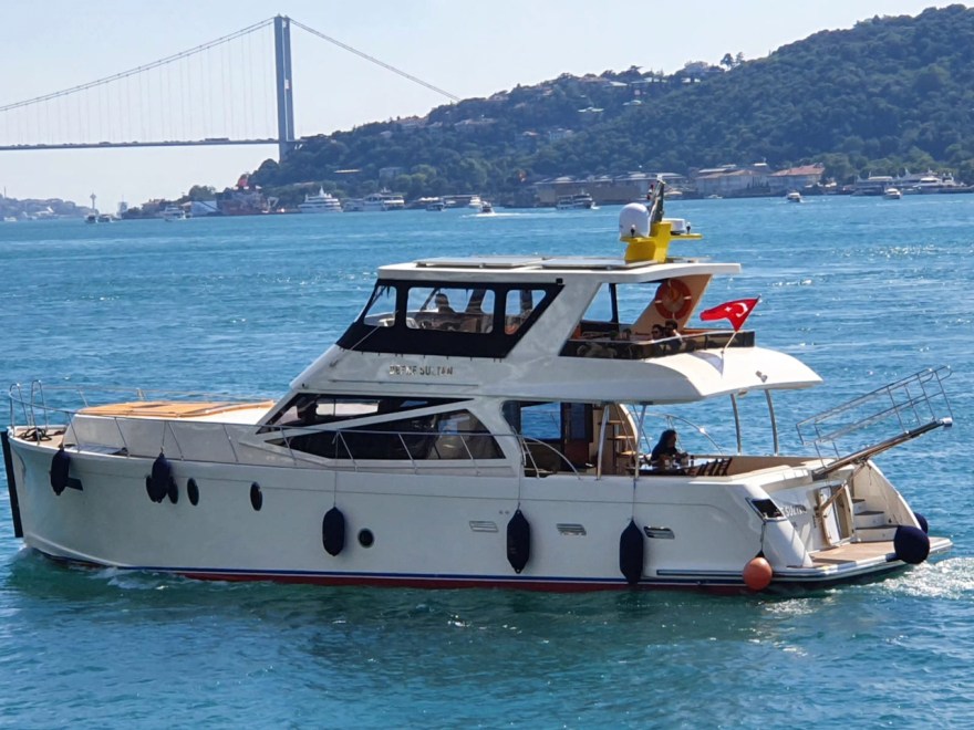 Picture of: New trend in Bosphorus tour: M/Y DEFNE SULTAN – STRAIT OF ISTANBUL