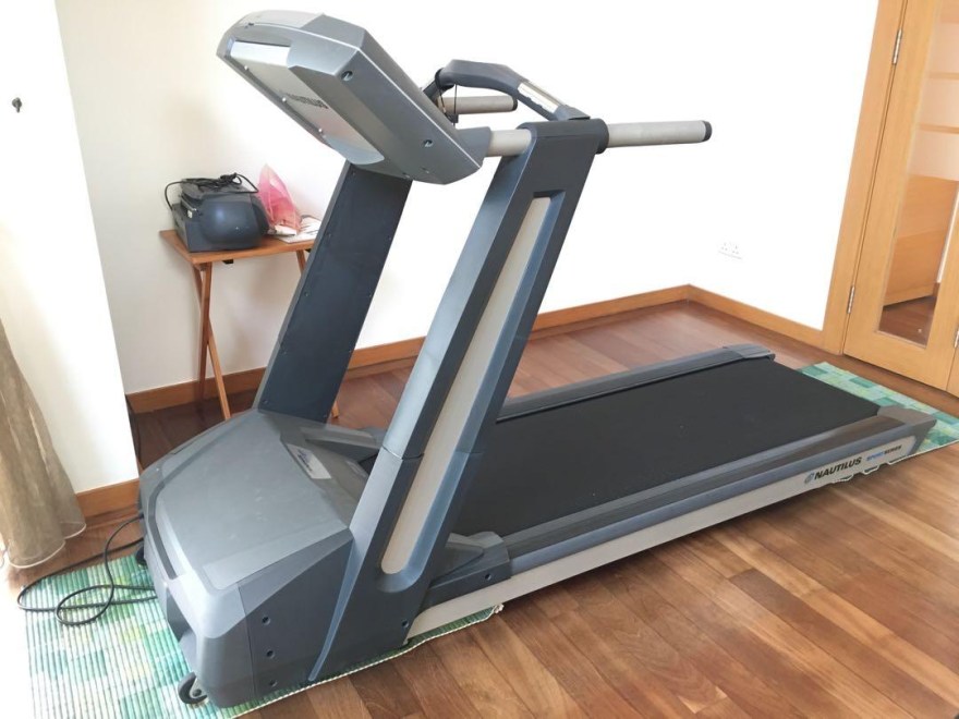 Picture of: RESERVED>>> FIRE SALE !!! USED NAUTILUS SPORT SERIES TREADMILL