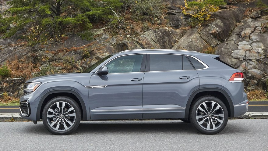 Picture of: VW Atlas Cross Sport Review  Big style and space, not-so-big