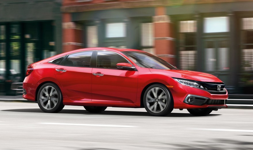 Picture of: Honda Civic Review, Pricing, and Specs