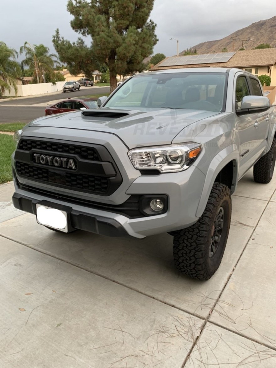 Picture of: – Toyota Tacoma Painted Hood Conversion (TRD Hood