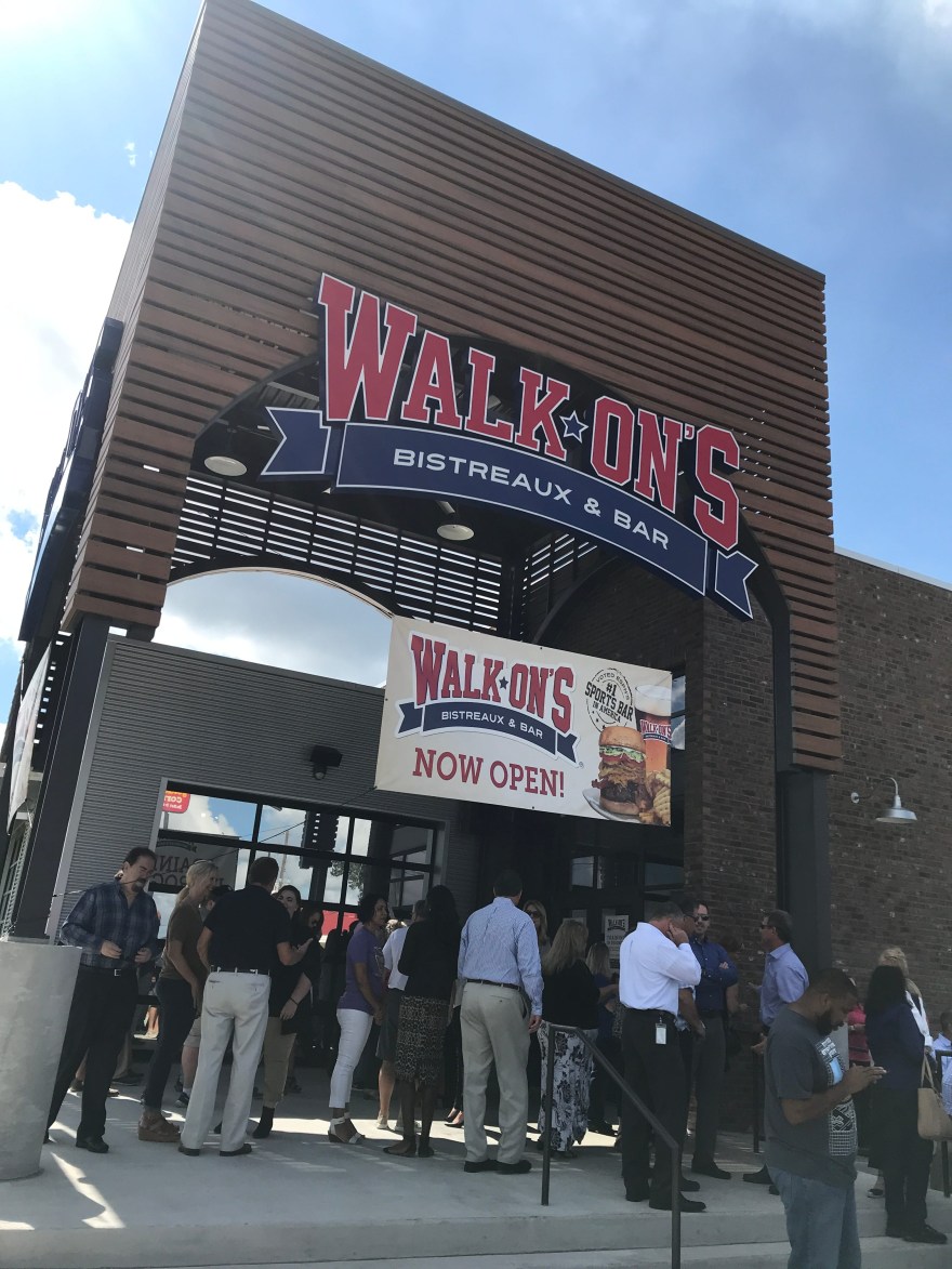 Picture of: Walk-On’s opens in West Monroe